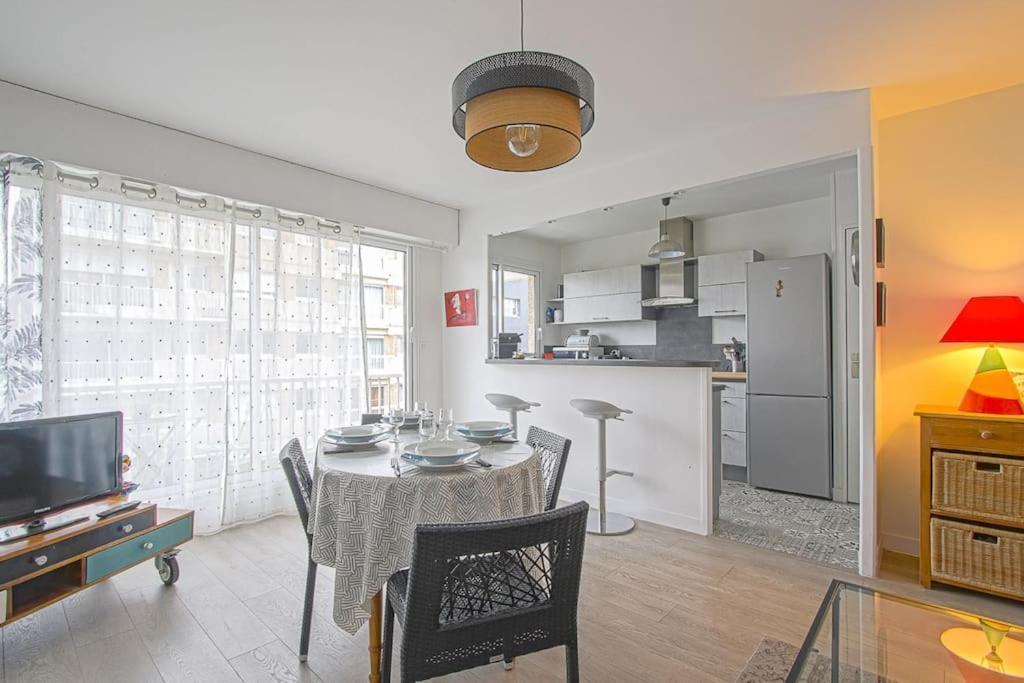 Appt Agreable Avec Balcon Au Sud-Ouest De Caen Exterior foto