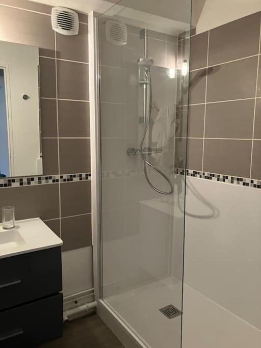 Appt Agreable Avec Balcon Au Sud-Ouest De Caen Exterior foto